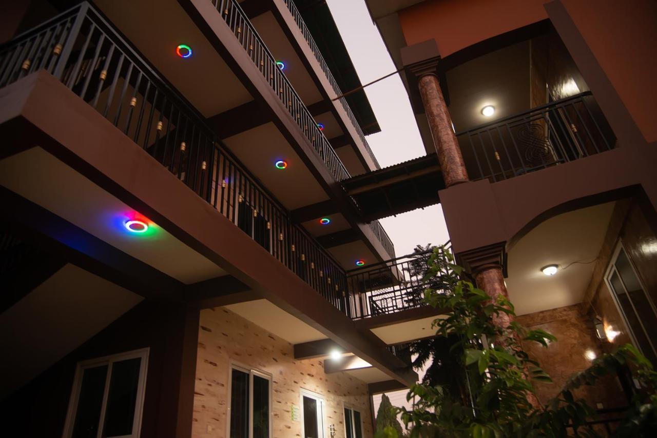 Homey Lodge Кумаси Экстерьер фото