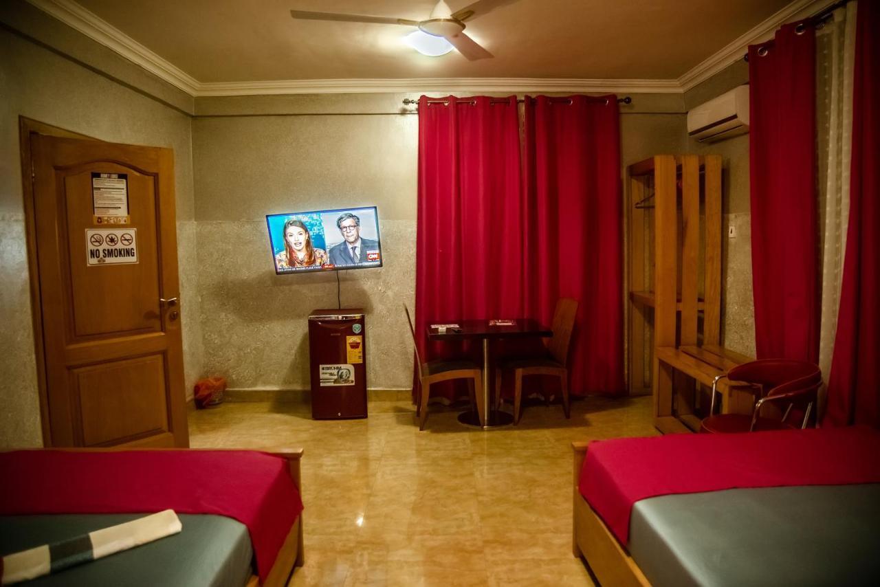 Homey Lodge Кумаси Экстерьер фото