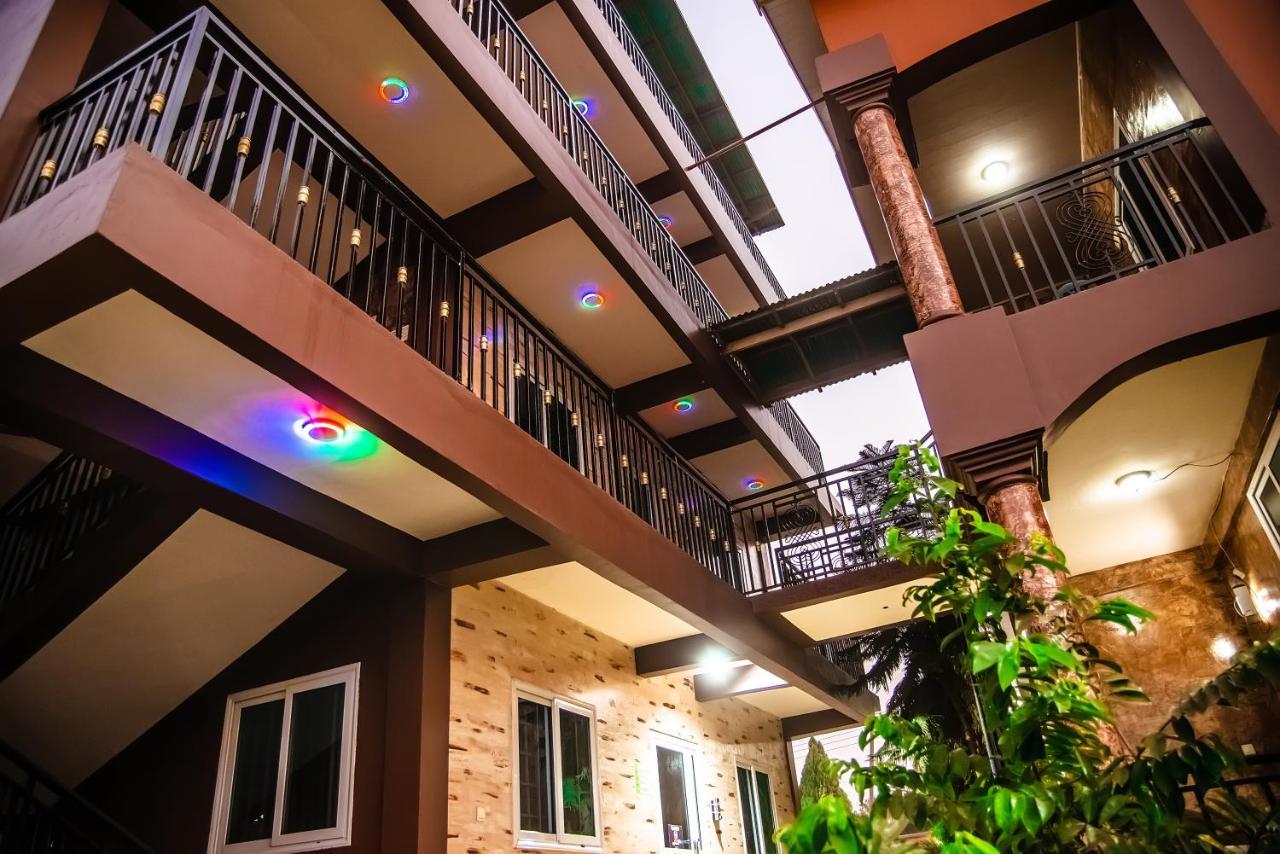 Homey Lodge Кумаси Экстерьер фото