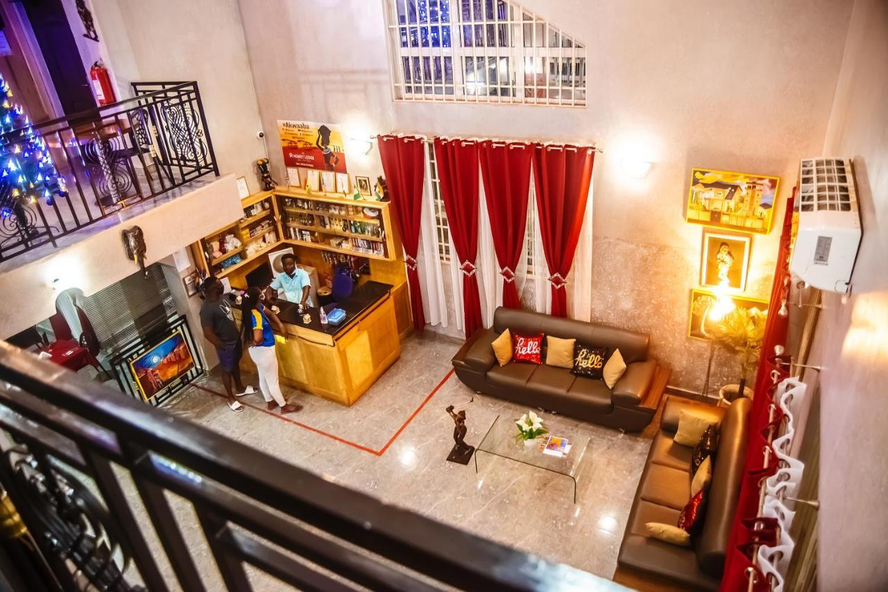 Homey Lodge Кумаси Экстерьер фото