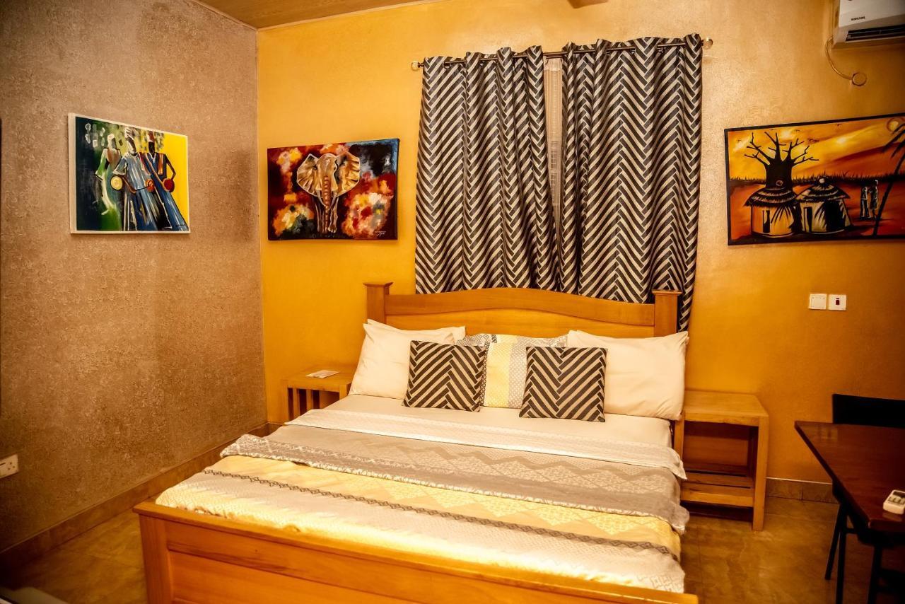 Homey Lodge Кумаси Экстерьер фото