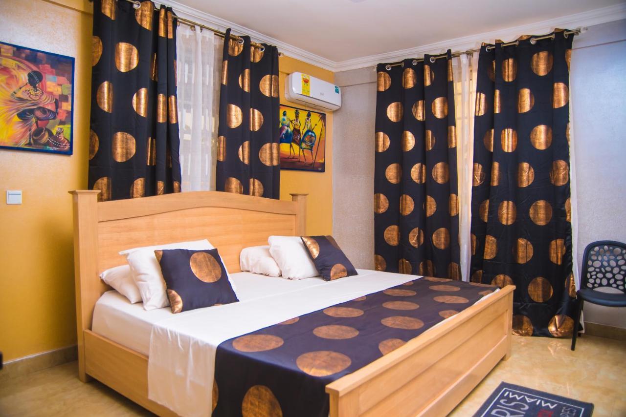 Homey Lodge Кумаси Экстерьер фото